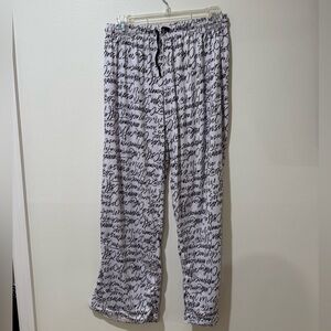 Women’s  Black and White Script Lounge Pants pajamas